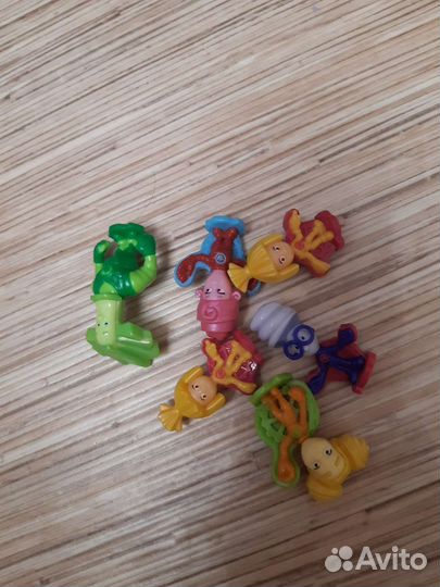 Игрушки из киндера разные
