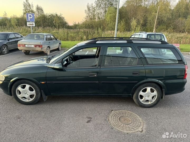 Opel Vectra 1.8 МТ, 1997, 332 000 км