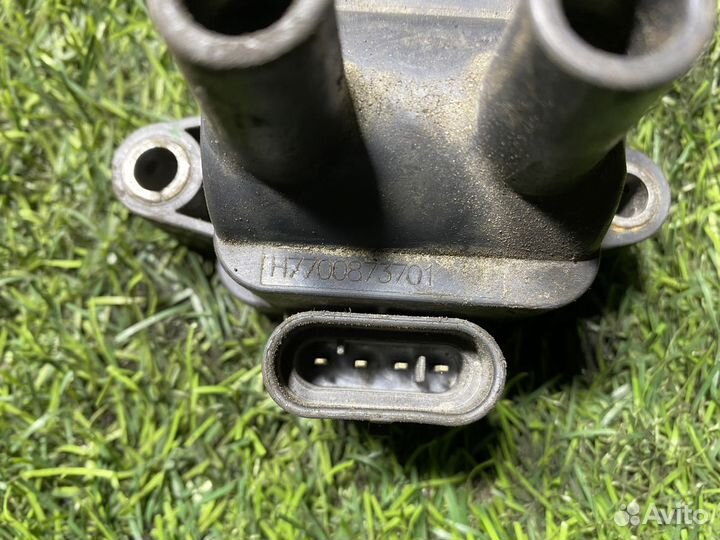 Катушка зажигания Renault Sandero