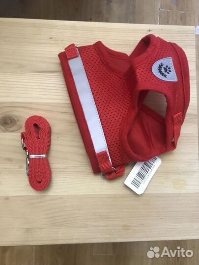 Шлейка с поводком для собак и кошек