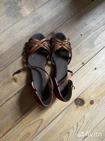 Платье для танцев