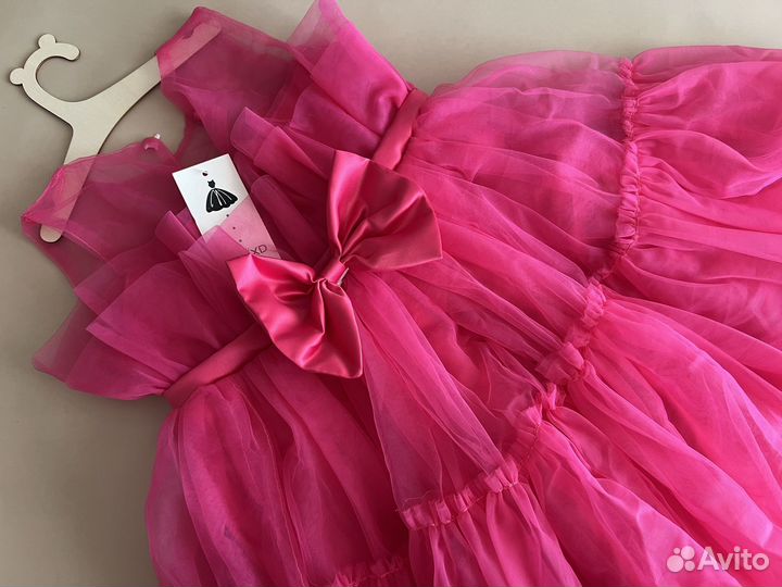 Нарядное платье доя девочки