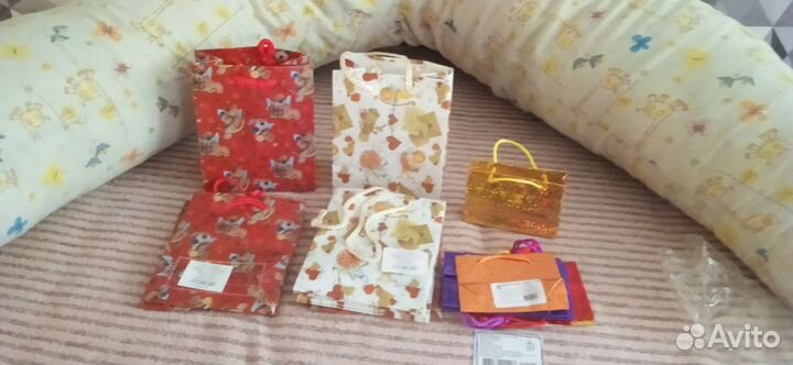 Пакеты подарочные. Новые
