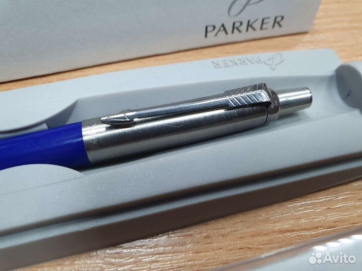 Шариковая ручка parker