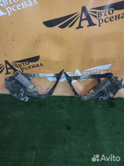 Петля капота Газ 31105 406 2005