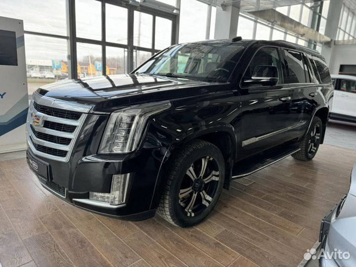 Cadillac Escalade 6.2 AT, 2016, 151 027 км