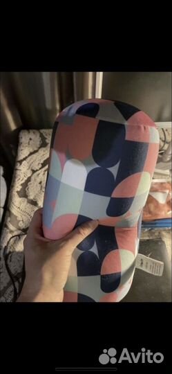 Подушка для путешествий