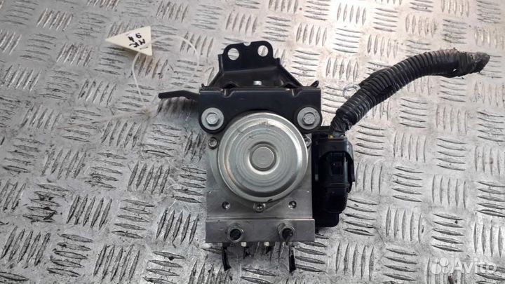 Блок управления тормозами/насос ABS Nissan X-Trail