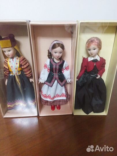 Коллекционная кукла фарфоровая