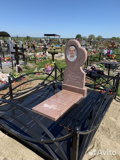 Памятники из гранита на могилу