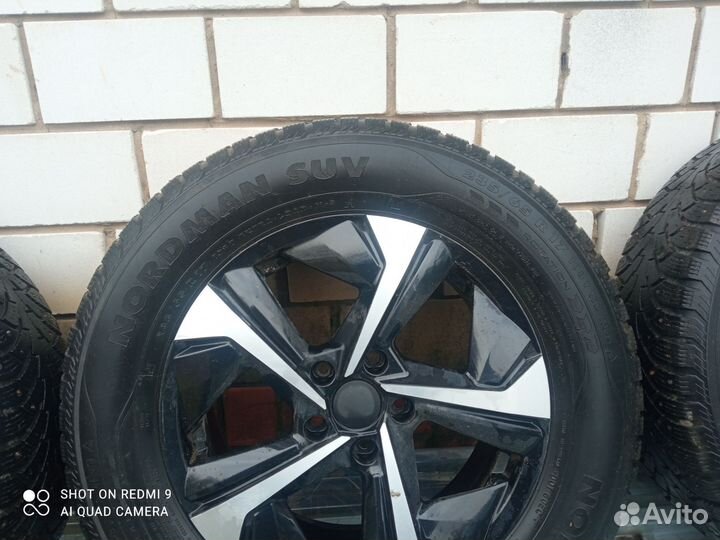 Продаю комплект шин с дисками
