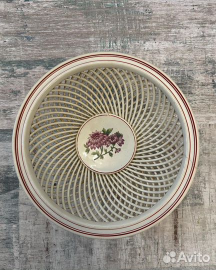 Сухарница фарфор