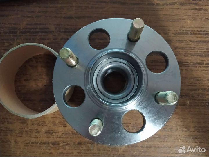 Ступица honda в сборе с подшипником новая