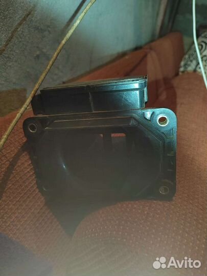 Расходомер воздуха Mitsubishi Galant 8