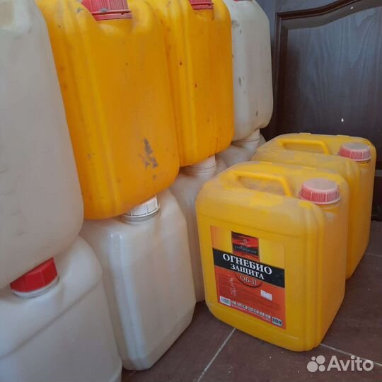 Канистры пластиковые 10л