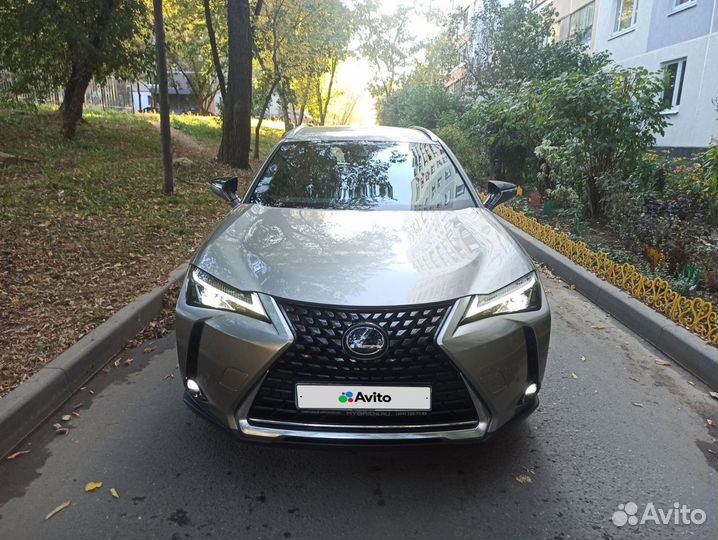 Lexus UX 2.0 CVT, 2020, 46 700 км