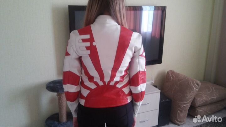 Мотокуртка женская (натуральная кожа), S