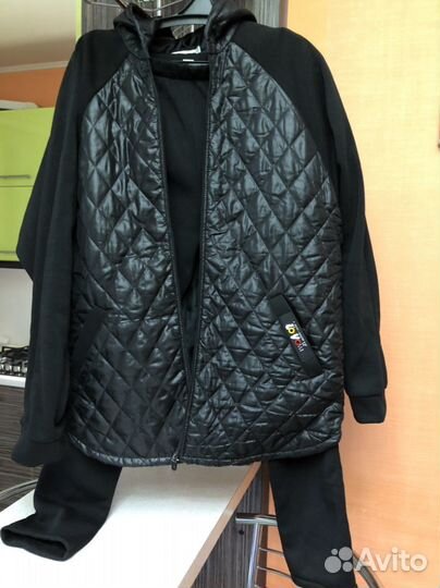 Женский спортивный костюм