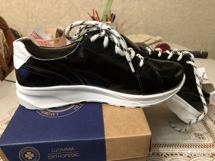 Кроссовки женские ортопедические