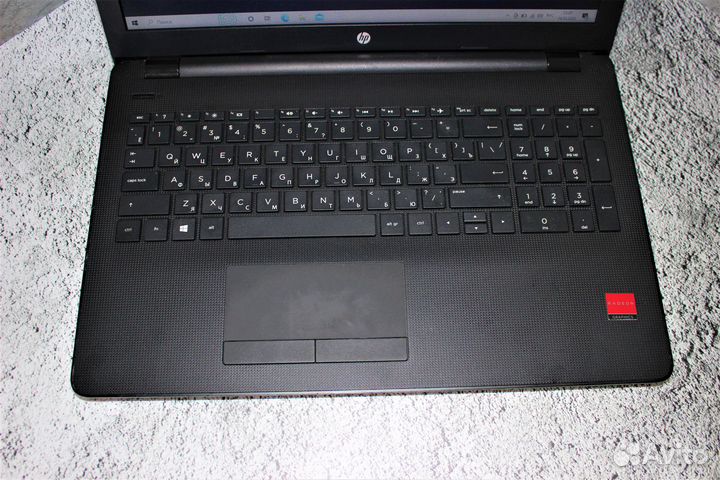 Ноутбук HP на AMD A6-9220/ ssd 500 gb/ Radeon 2 gb