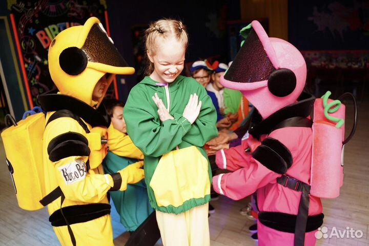 Аниматоры Цифровой Цирк, Венсдей, Куроми, Наруто