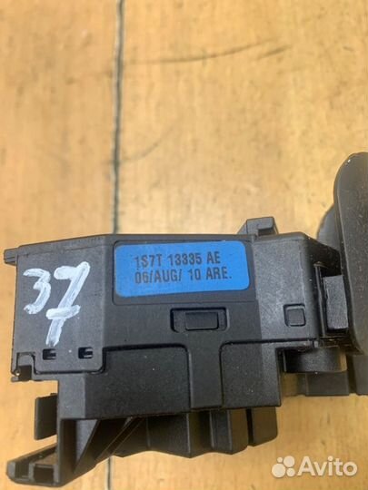 Переключатель поворотов Ford Fiesta