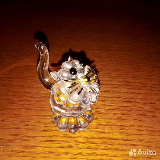 Котенок Сваровски