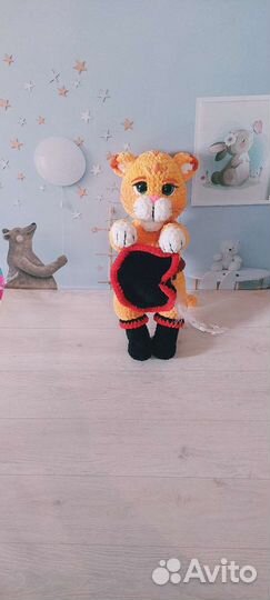 Вязаная игрушка ручной работы