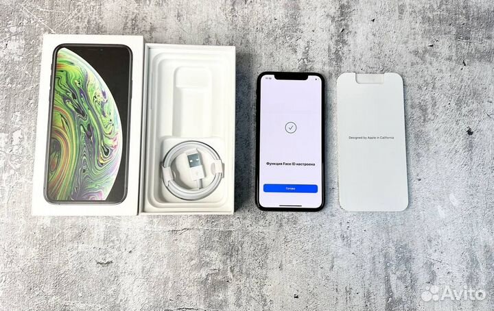 iPhone Xs Max, 64 ГБ