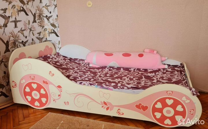 Детская кровать с матрасом