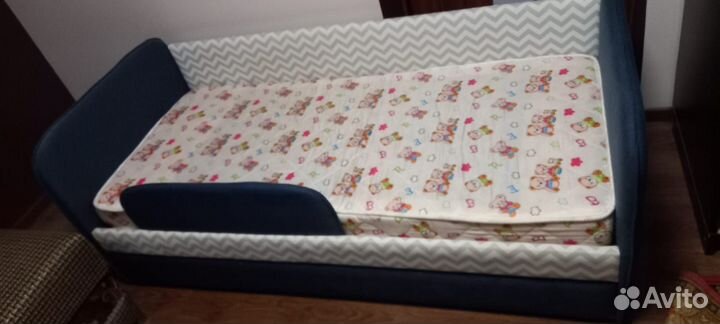 Детский диван б/у