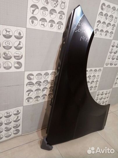 Крыло правое переднее правое Mercedes C-Class W204