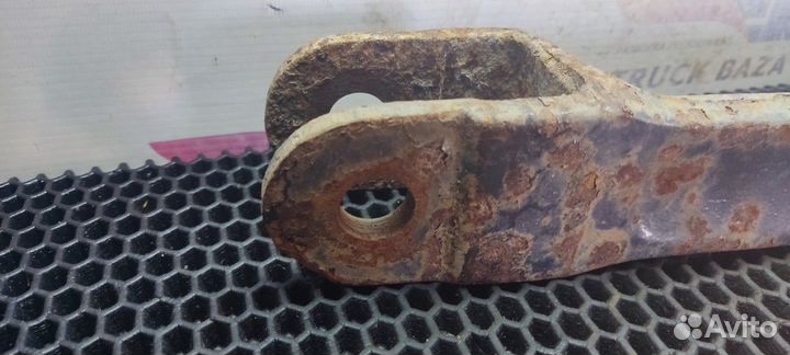 Стойка переднего стабилизатора