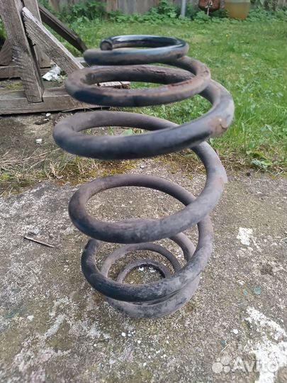 Пружина задняя Рено trafic