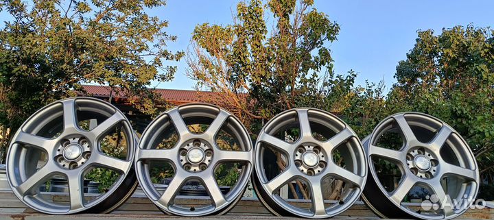 Комплект литья Yokohama Laycea R16/ 5*100 ET+48