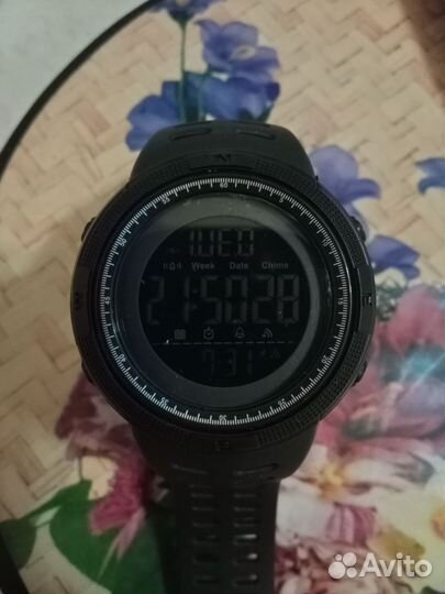 Мужские наручные часы электронные