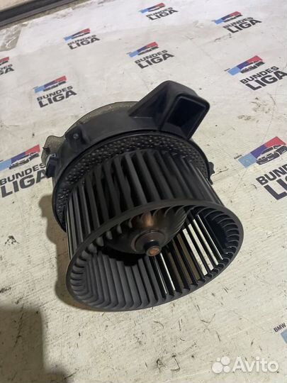 Моторчик печки BMW G30 G32 G11 G12