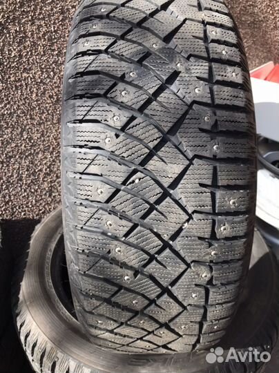 Nitto Therma Spike 235/55 R18