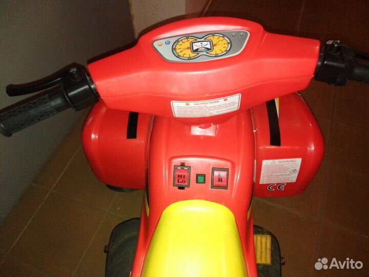 Детский квадроцикл на аккумуляторе