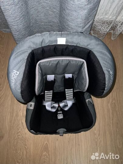 Автомобильное кресло