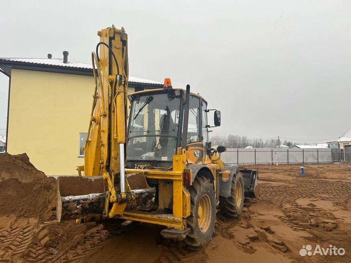 Экскаватор-погрузчик, услуги, аренда