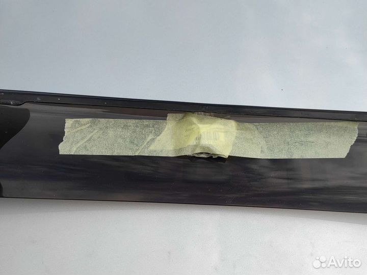 Дефлектор на капот