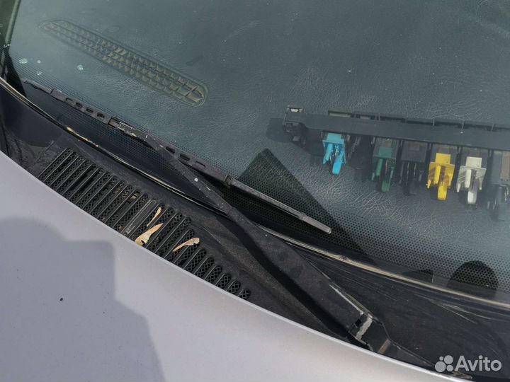 Поводок дворника стеклоочистителя Audi 100 C4