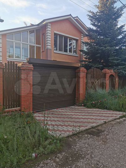 Дом 330 м² на участке 20 сот.