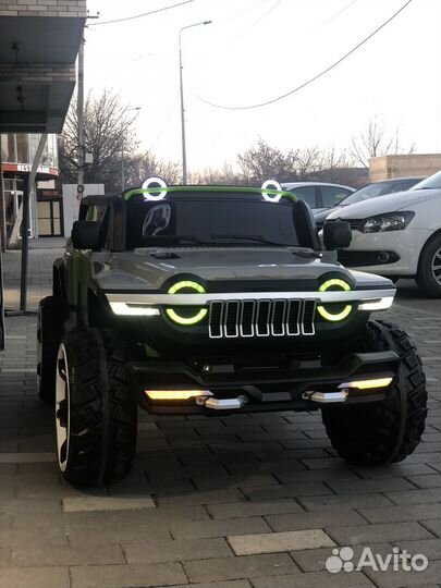 Детский электромобиль