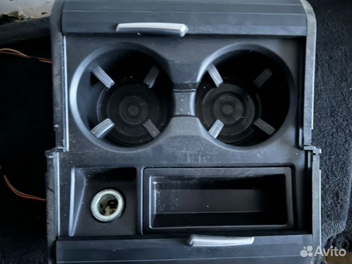 Подстаканник передний Bmw X6M E71 S63 4.4I 2013