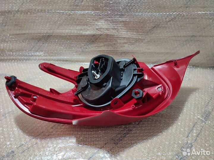 Задний фонарь Pegeot 208