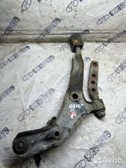 Рычаг передний левый Nissan Avenir