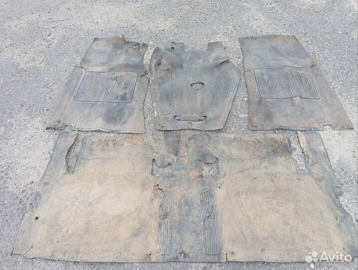 Резиновый ковер ваз 2101
