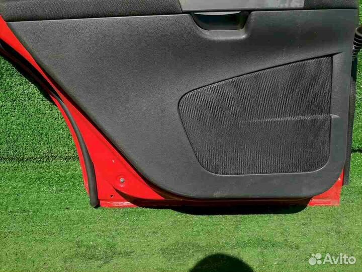 Дверь задняя левая Volvo V50 MW MW43 MW68